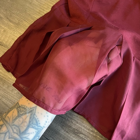 SOLD!!! Cute medium top - Picture 3 of 4